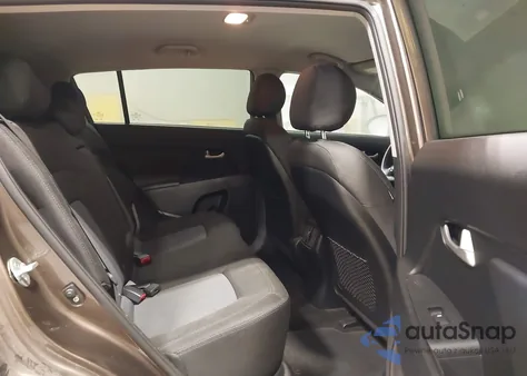 2014 Kia Sportage Lx z USA, uszkodzony, nr VIN KNDPB3AC9E7608259